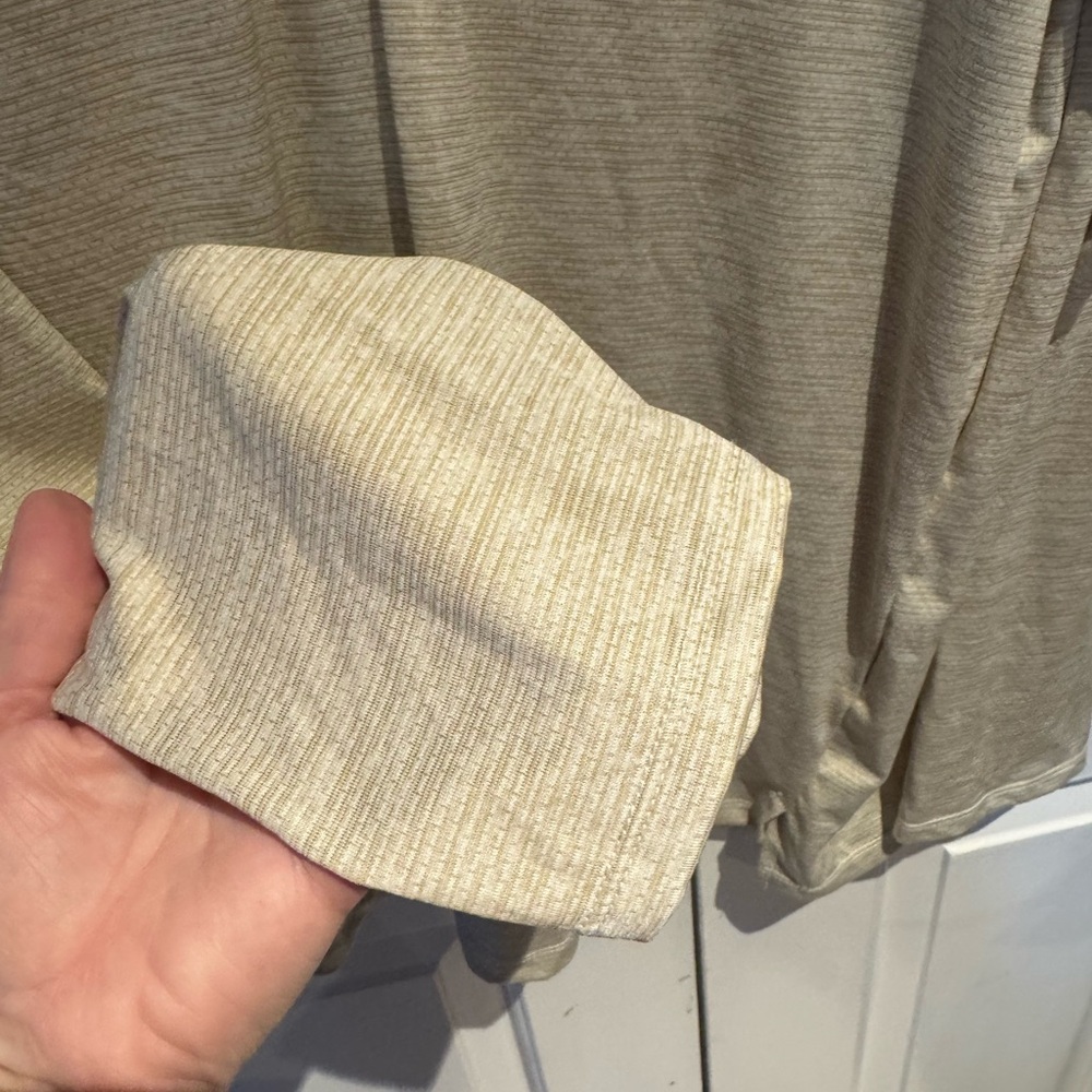 Under Armour Beige Quarter-Zip Pullover-XL - Picture 5 of 5